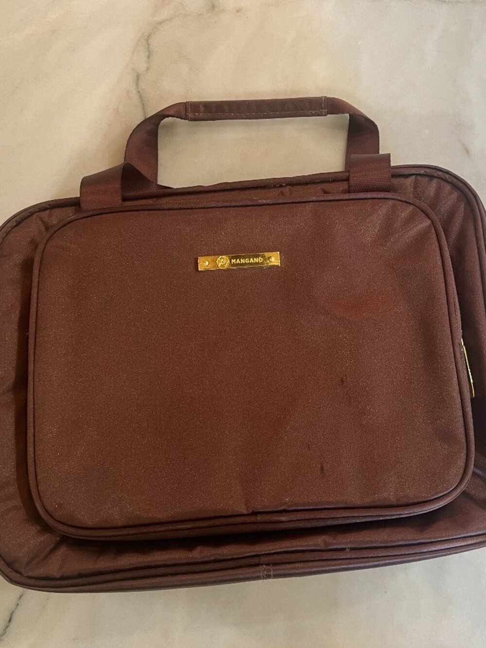 Like New Mangano Brown Hanging Cosmetic Bag
